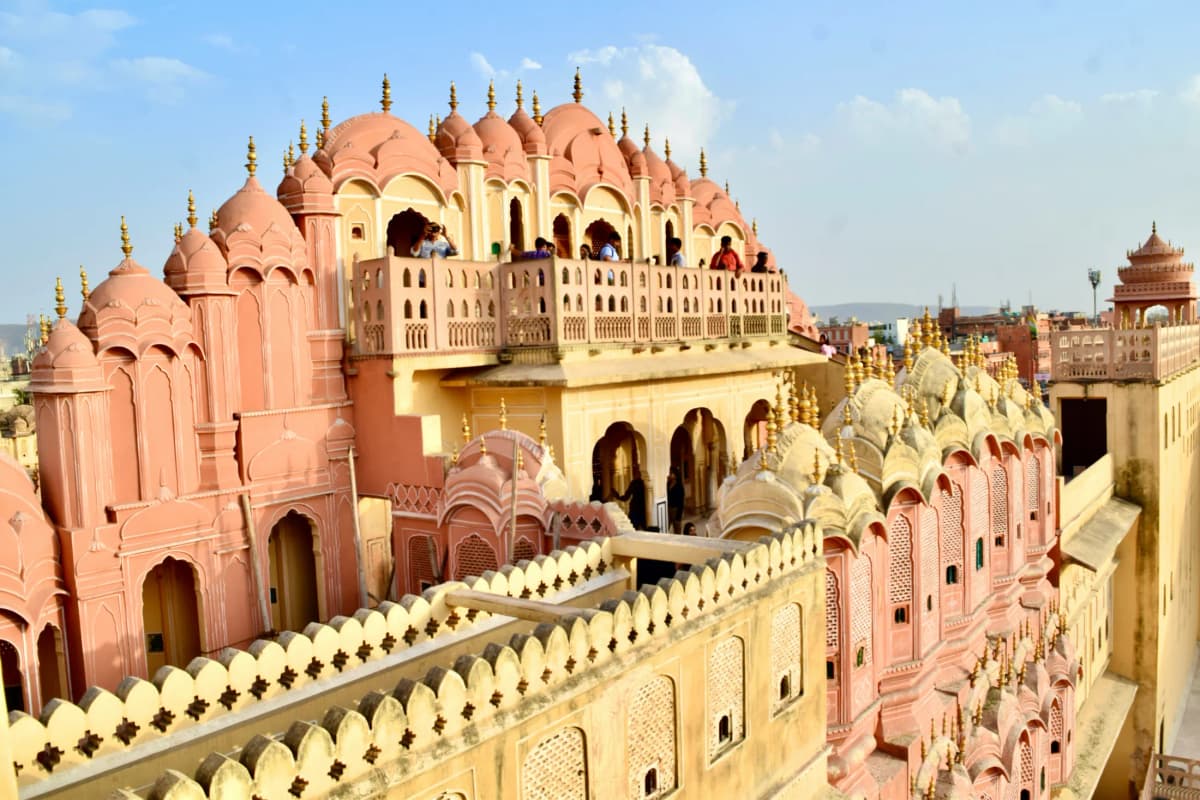Why Book Rajasthan Tour Packages with a Local Rajasthan Travel Agency in 2026?